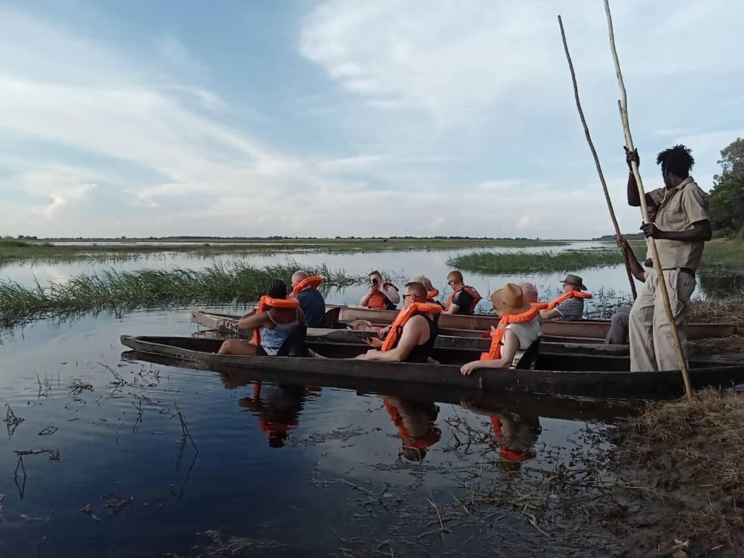 Xhabe Safari Lodge Chobe Muchenje Ngoại thất bức ảnh