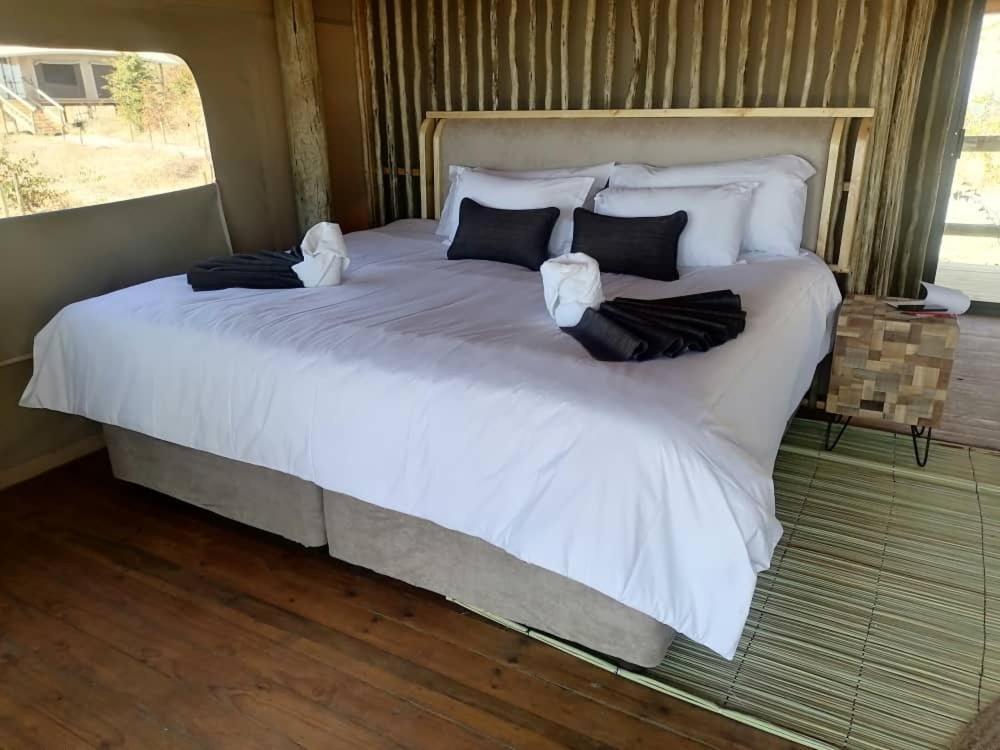 Xhabe Safari Lodge Chobe Muchenje Ngoại thất bức ảnh